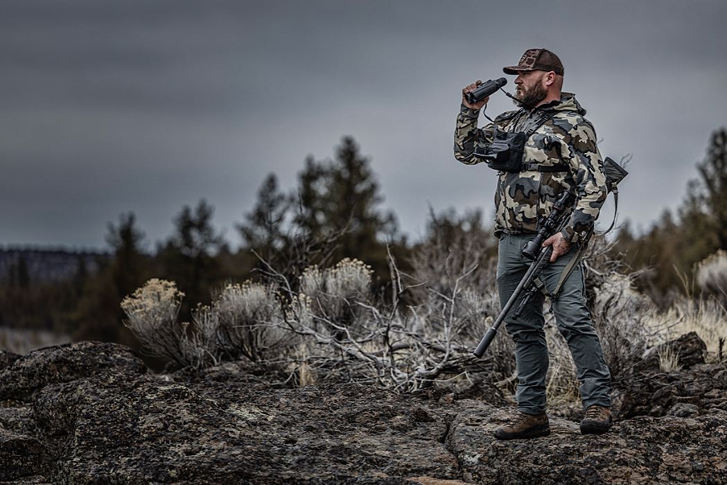 Nachtjagd mit Wärmebild Fernglas – Beobachtung und Übersicht im Revier