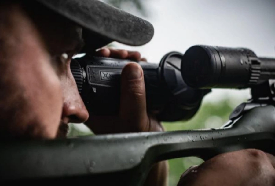 Jagen mit Wärmebildgeräten bei schlechtem Wetter