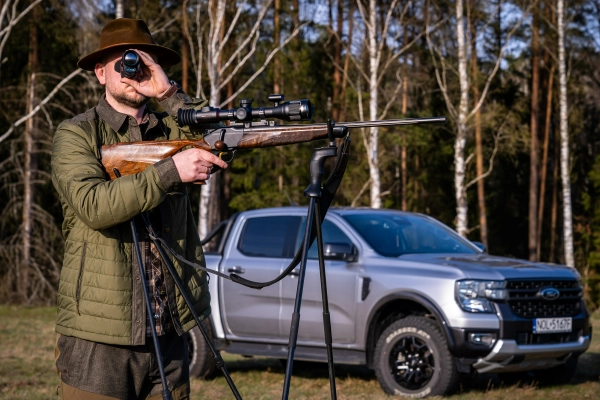 How to Choose a Thermal Riflescope That Actually Fits Your Hunt